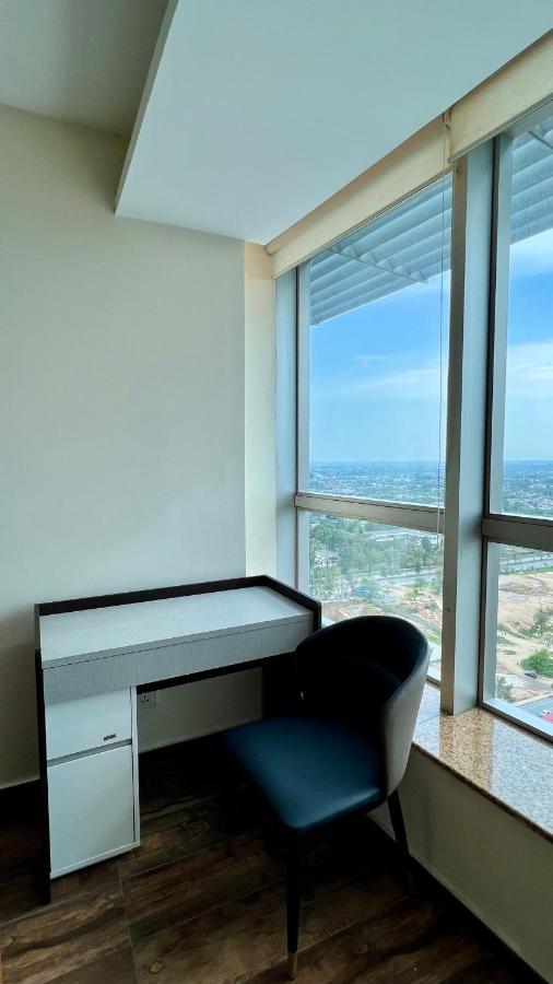 Centaurus Apartment Islamabad Esterno foto